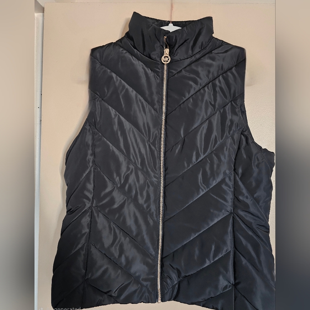 Michael Kors Puffer Vest. NWT